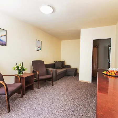 Feriested Ow Inter Piast Kalbornia - Z Wlasna Plaza Z Kapieliskiem I Przystania Dąbrówno