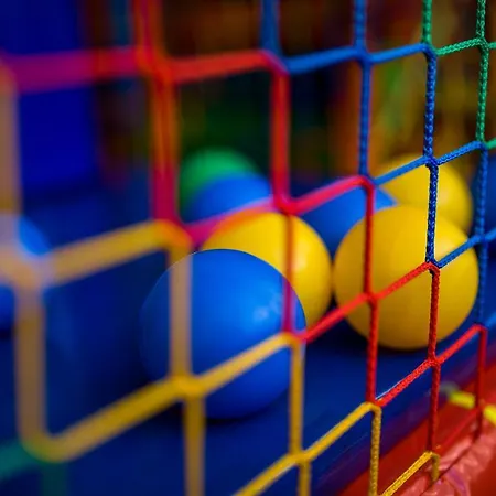 Resort Ow Inter Piast Kalbornia - Z Wlasna Plaza Z Kapieliskiem I Przystania Dąbrówno