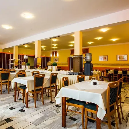 Ow Inter Piast Kalbornia - Z Wlasna Plaza Z Kapieliskiem I Przystania Feriested *