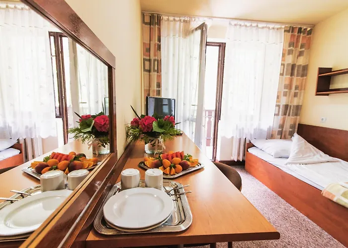 Ow Inter Piast Kalbornia - Z Własną Plażą Z Kąpieliskiem I Przystanią Dąbrówno