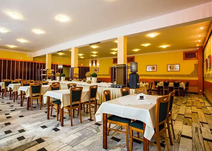 Ow Inter Piast Kalbornia - Z Własną Plażą Z Kąpieliskiem I Przystanią Ośrodek wypoczynkowy *